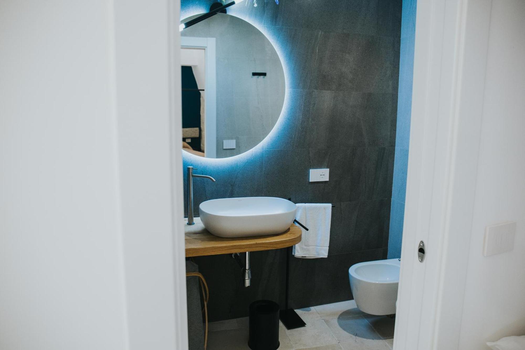Blu Marina Apartment โจวีนัซโซ ภายนอก รูปภาพ