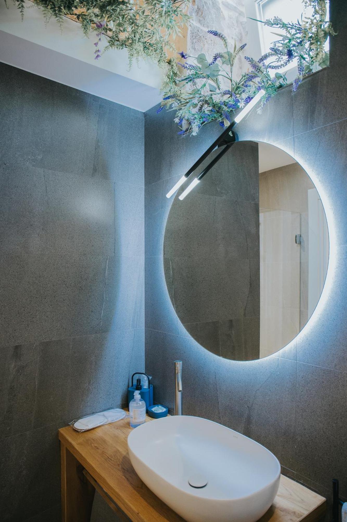 Blu Marina Apartment โจวีนัซโซ ภายนอก รูปภาพ