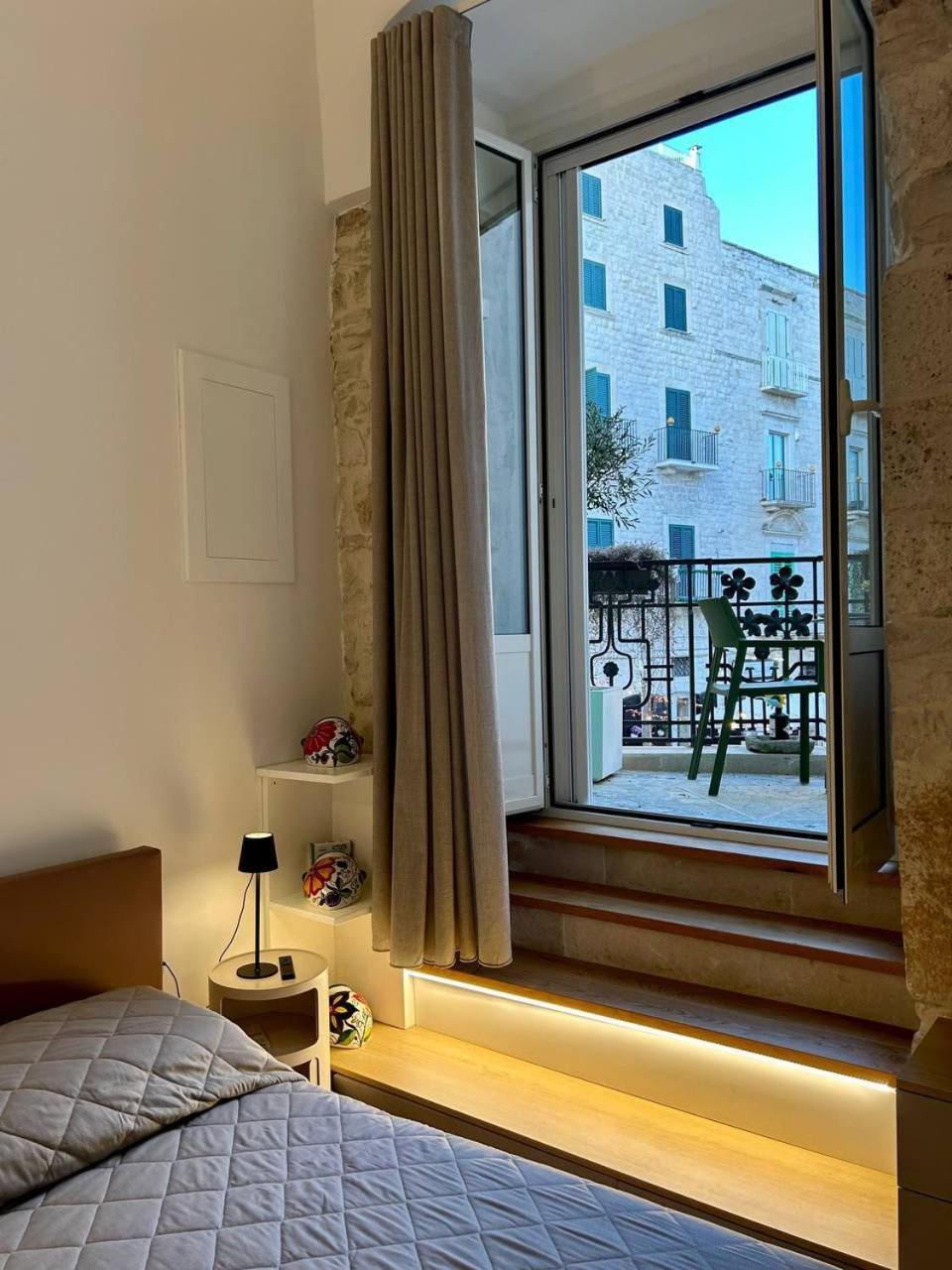 Blu Marina Apartment โจวีนัซโซ ภายนอก รูปภาพ